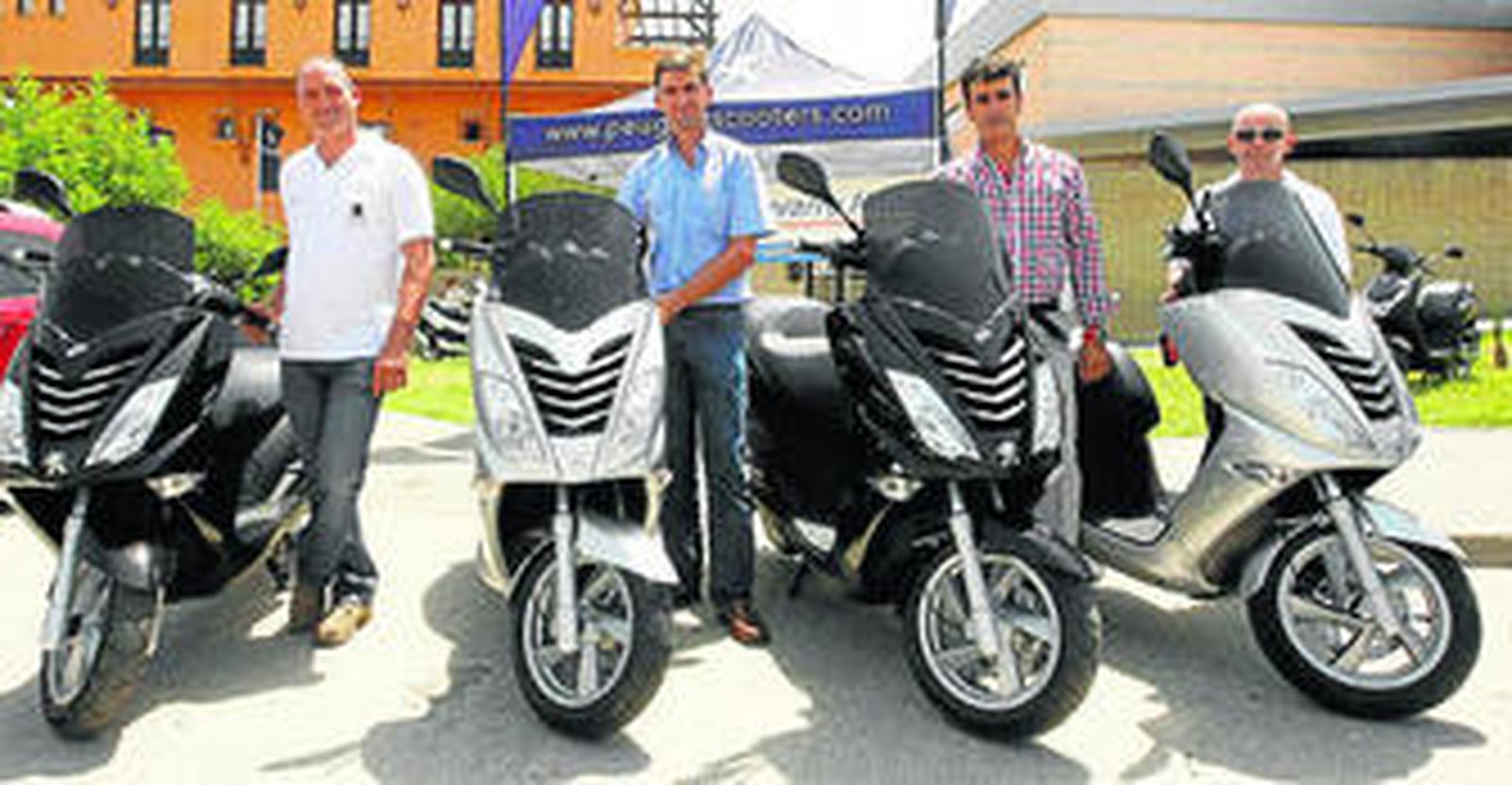 Navarro Hermanos y Peugeot presentan la nueva CITYSTAR 125