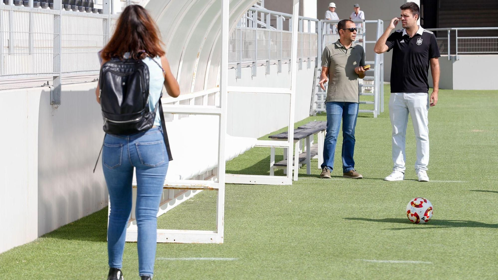 Los representantes de la Española, en el Ciudad de La Línea, por la mañana