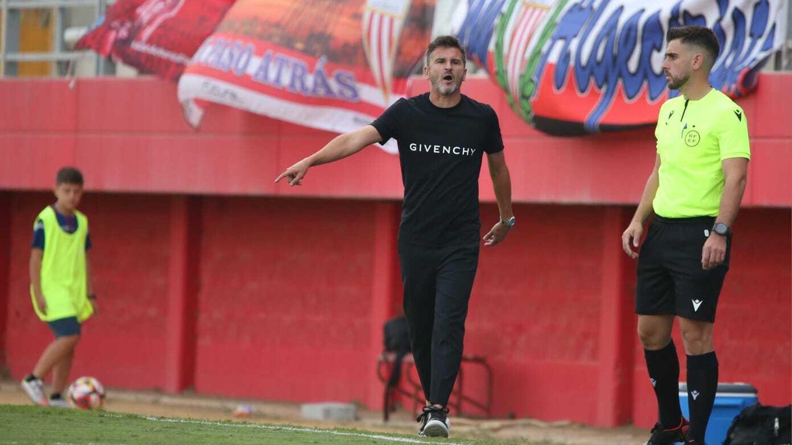 Iván Ania, en su retorno al Nuevo Mirador con el Córdoba.