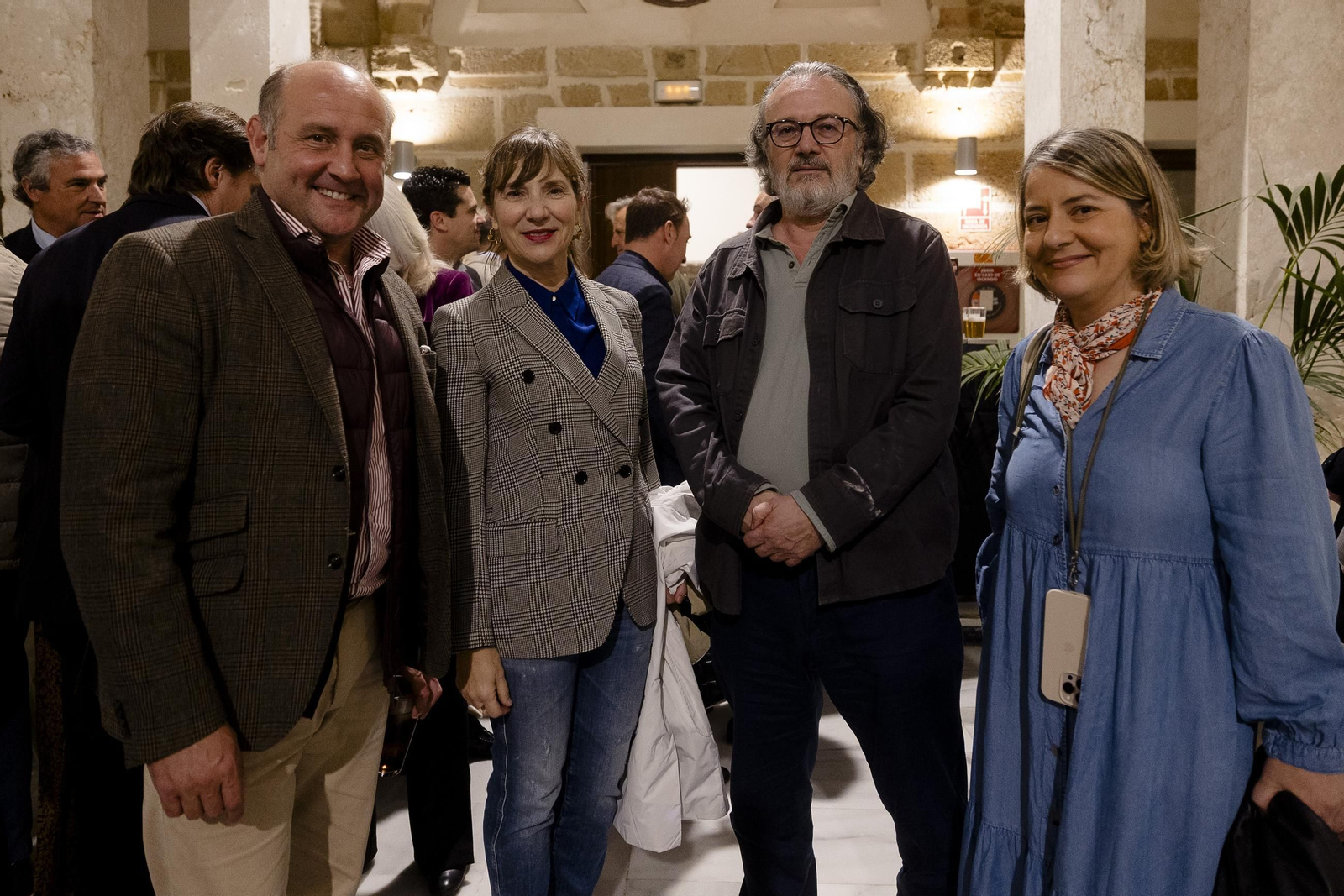 Las imágenes de la entrega del IX Premio 'Emilio López' a la comparsa de Jona 'El cementerio'