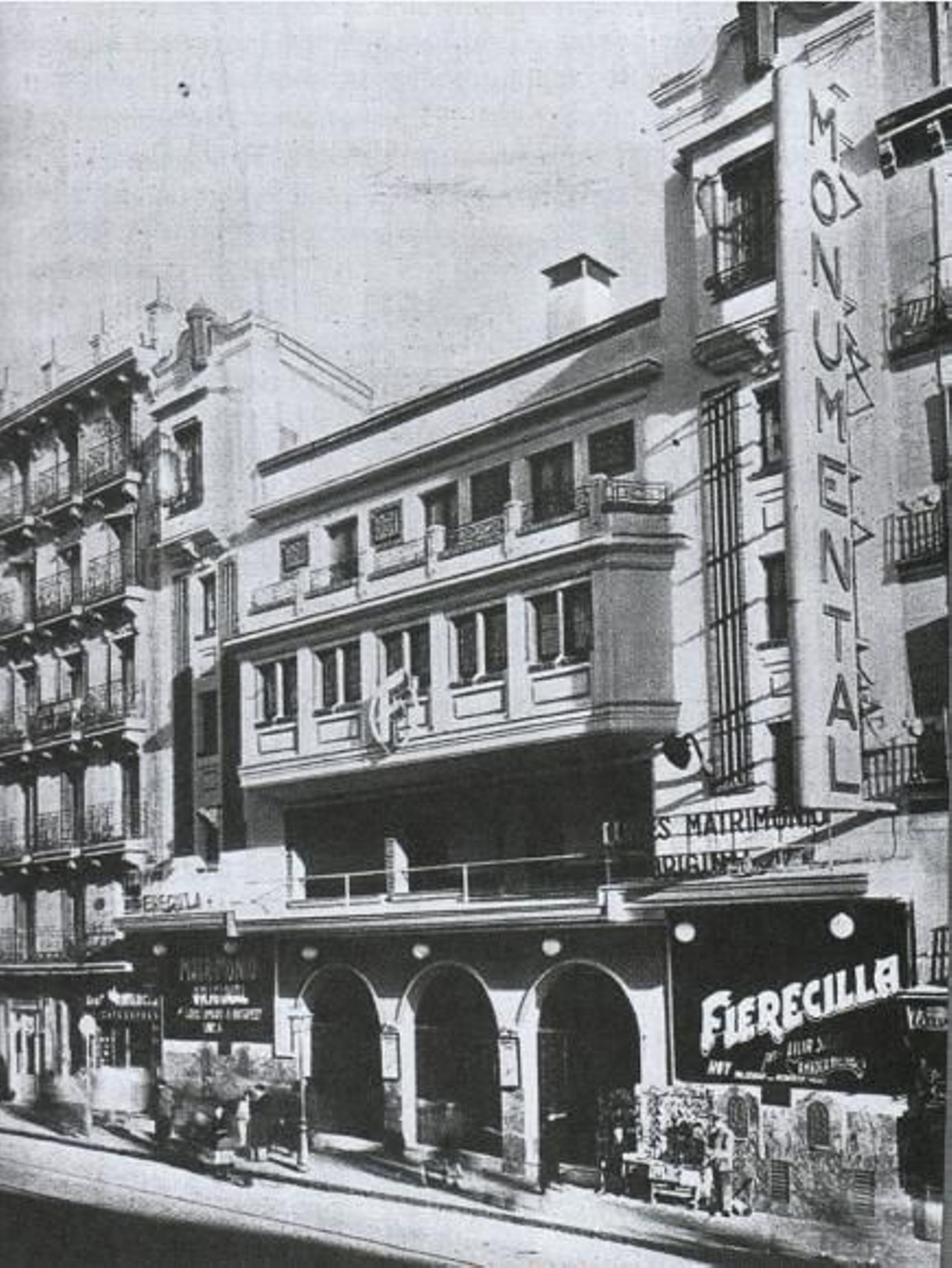 [6] Monumental Cinema de Madrid, 1927.