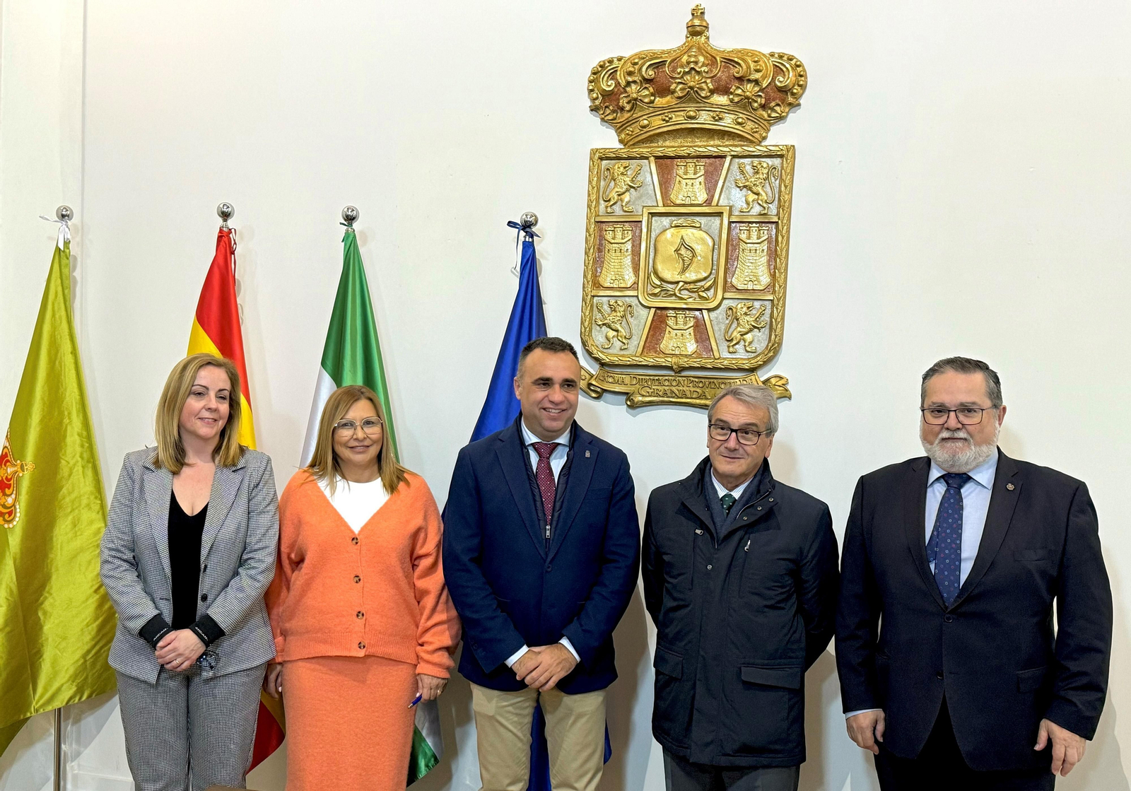 Imagen del encuentro entre la Diputación Provincial y Caja Rural Granada