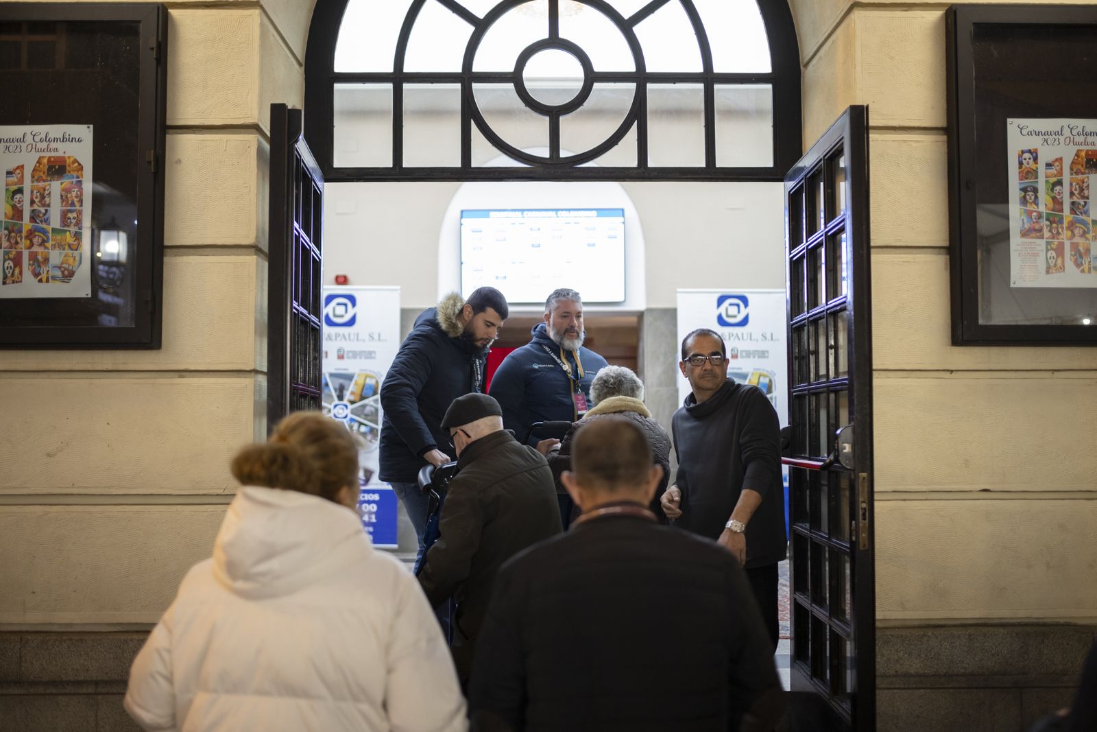 Ambiente en el tercer día de semifinal del Carnaval Colombino