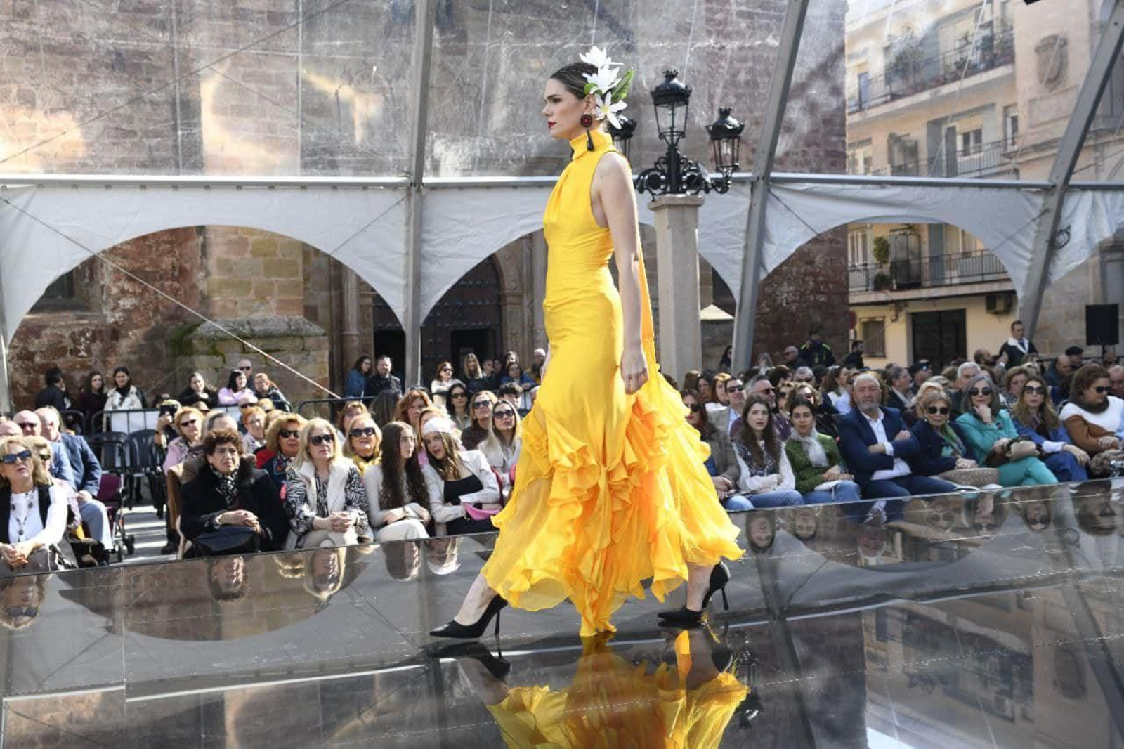 Lo mejor de Andújar Flamenca, moda de alta costura, en imágenes