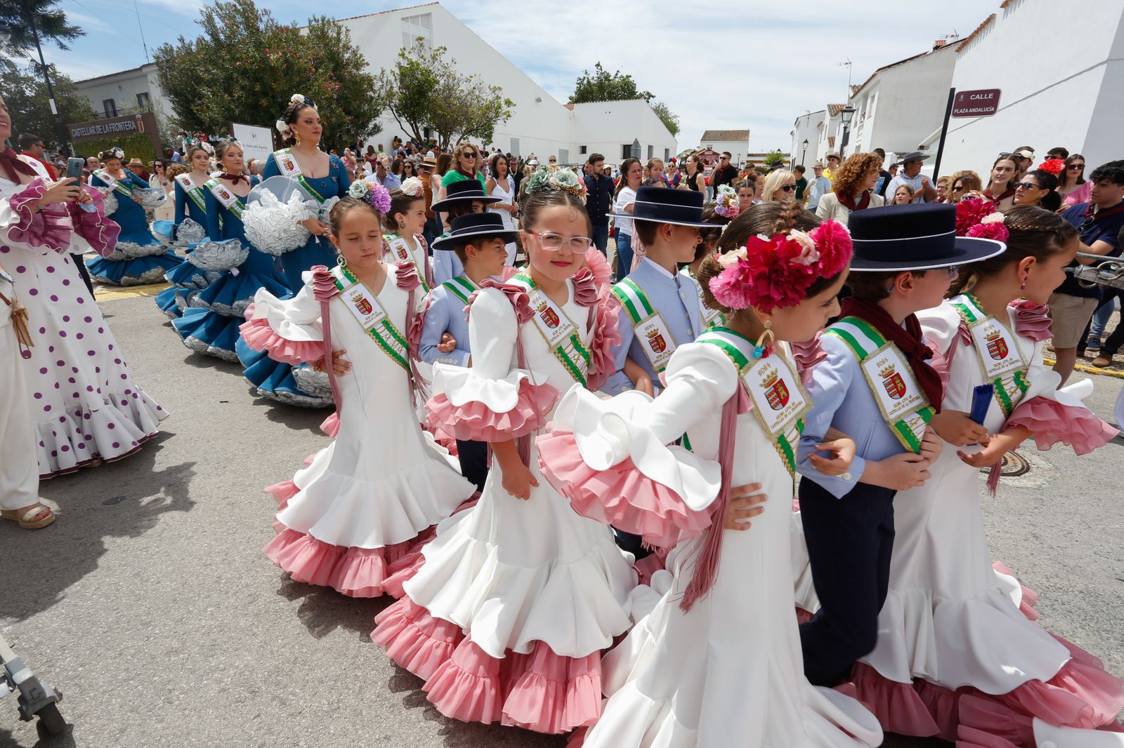 Fotos del domingo de Feria y la romería del Cristo de la Almoraima en Castellar