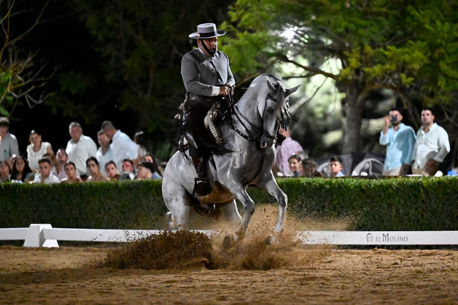 El laureado Rafael Arcos, durante su participación.