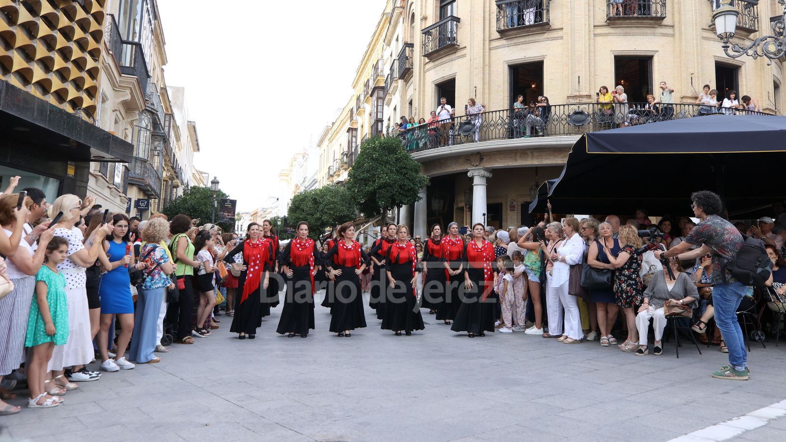 Flashmob de la academia de baile de Fani Muñoz en Jerez