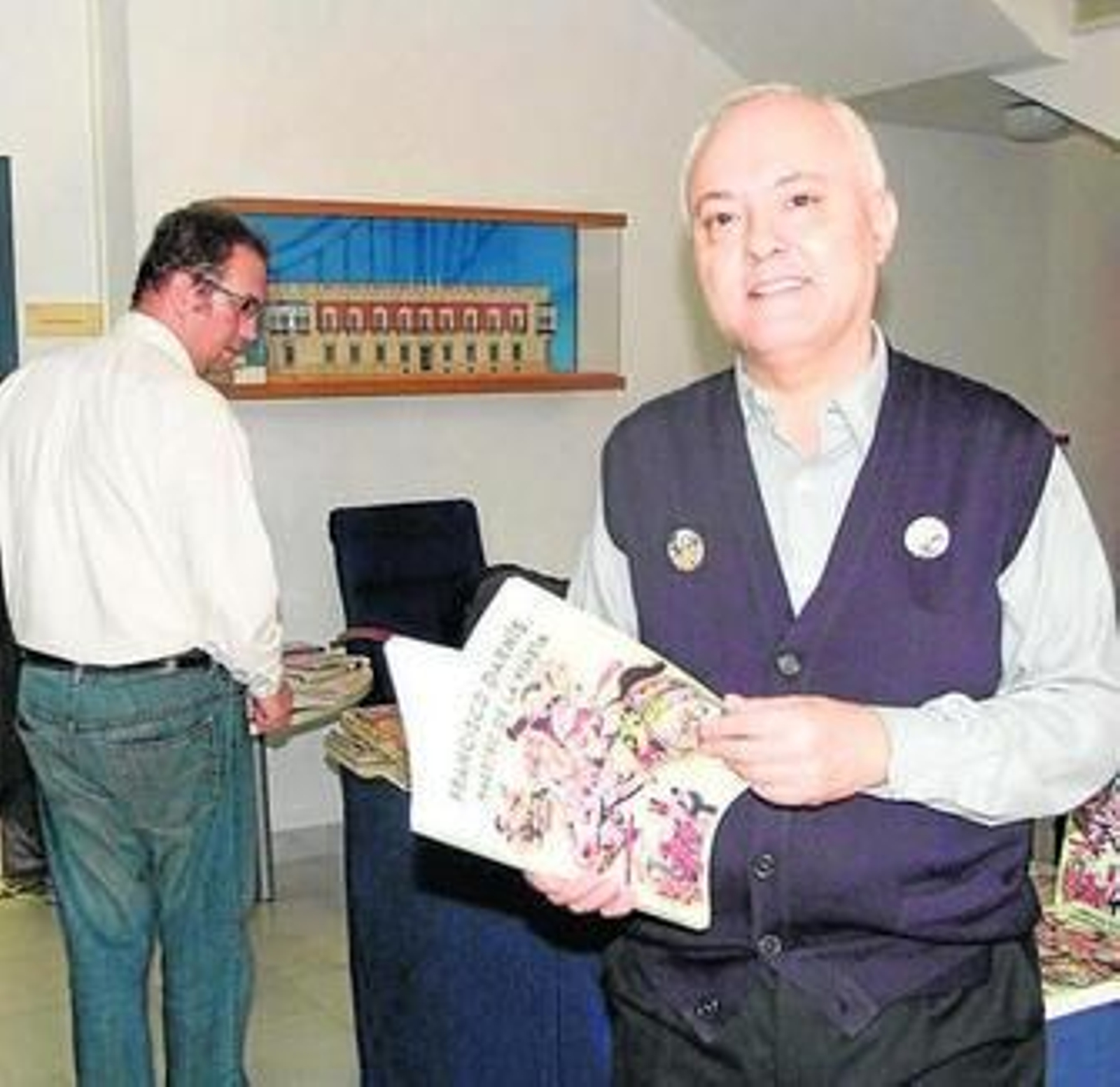 Diego Cara ha publicado un libro sobre la figura de Francisco Darnís.