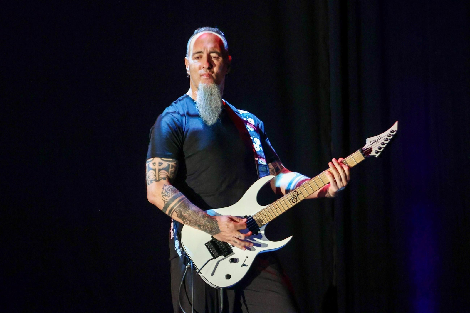 La presentación de la nueva imagen con la Granada se promocionará en el mundo, en imágenes