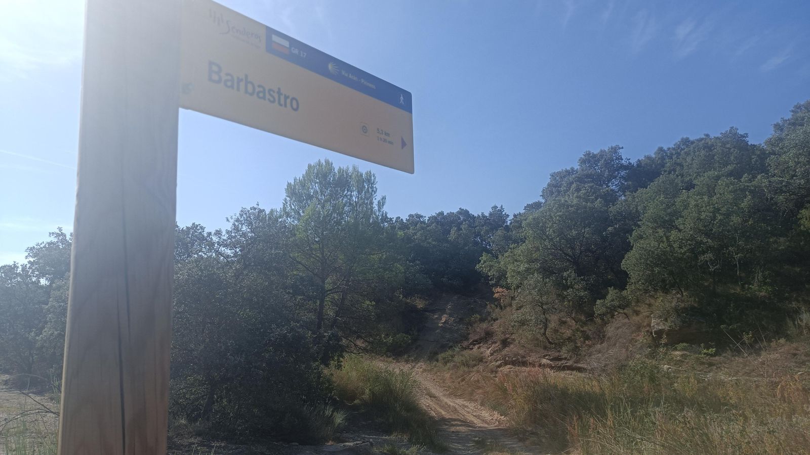 Esa subida nos hace subir hasta La Sierra.