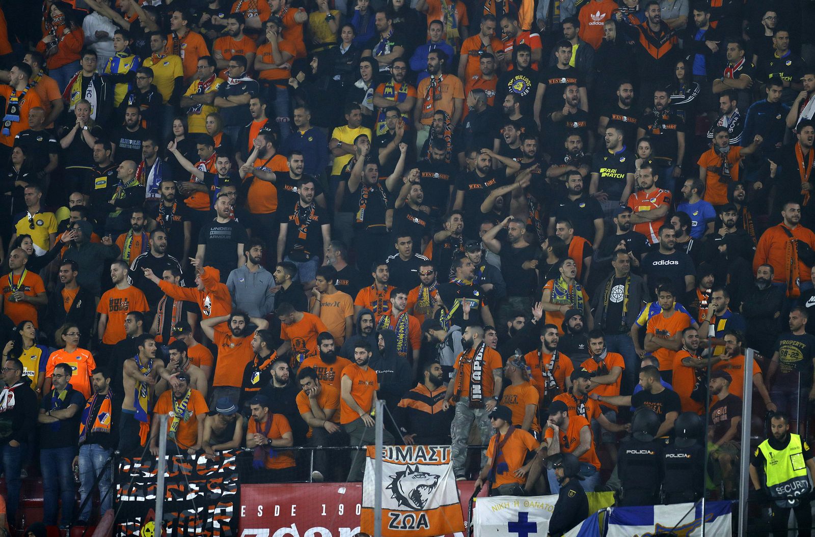 Las fotos del Sevilla-Apoel