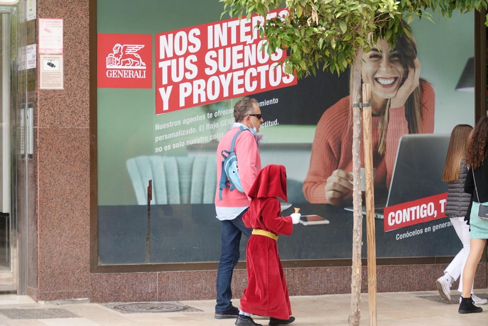 Las fotos de Estudiantes, en el Lunes Santo de Málaga