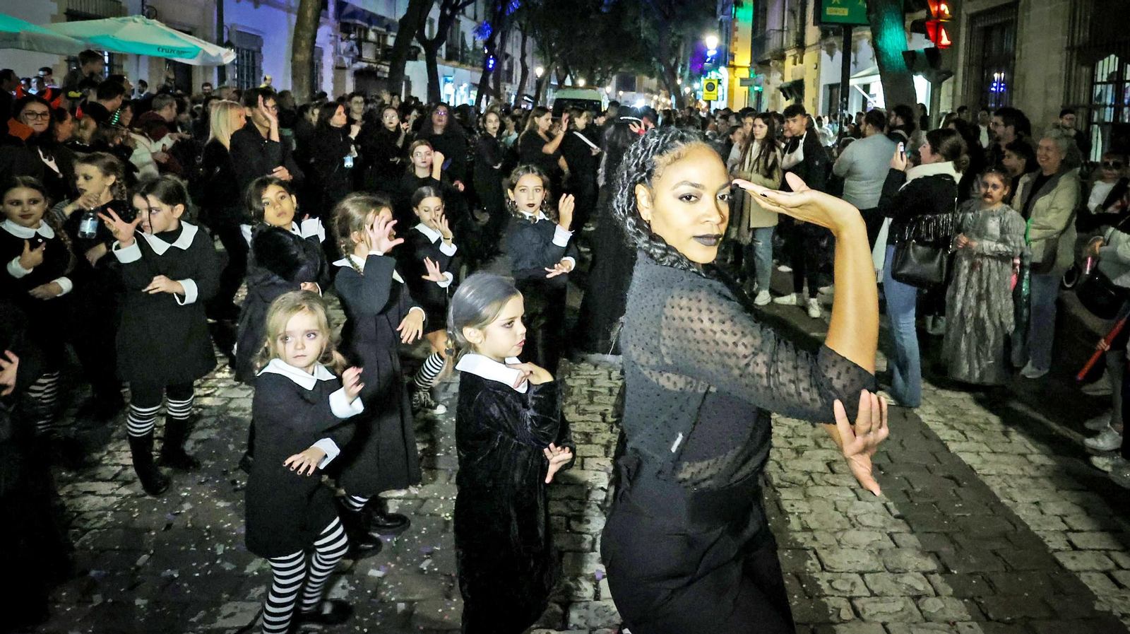 Búscate en la cabalgata de Halloween de Jerez