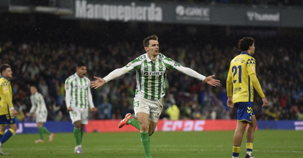 El Betis se permite soñar con la lucha por la Champions (1-0)