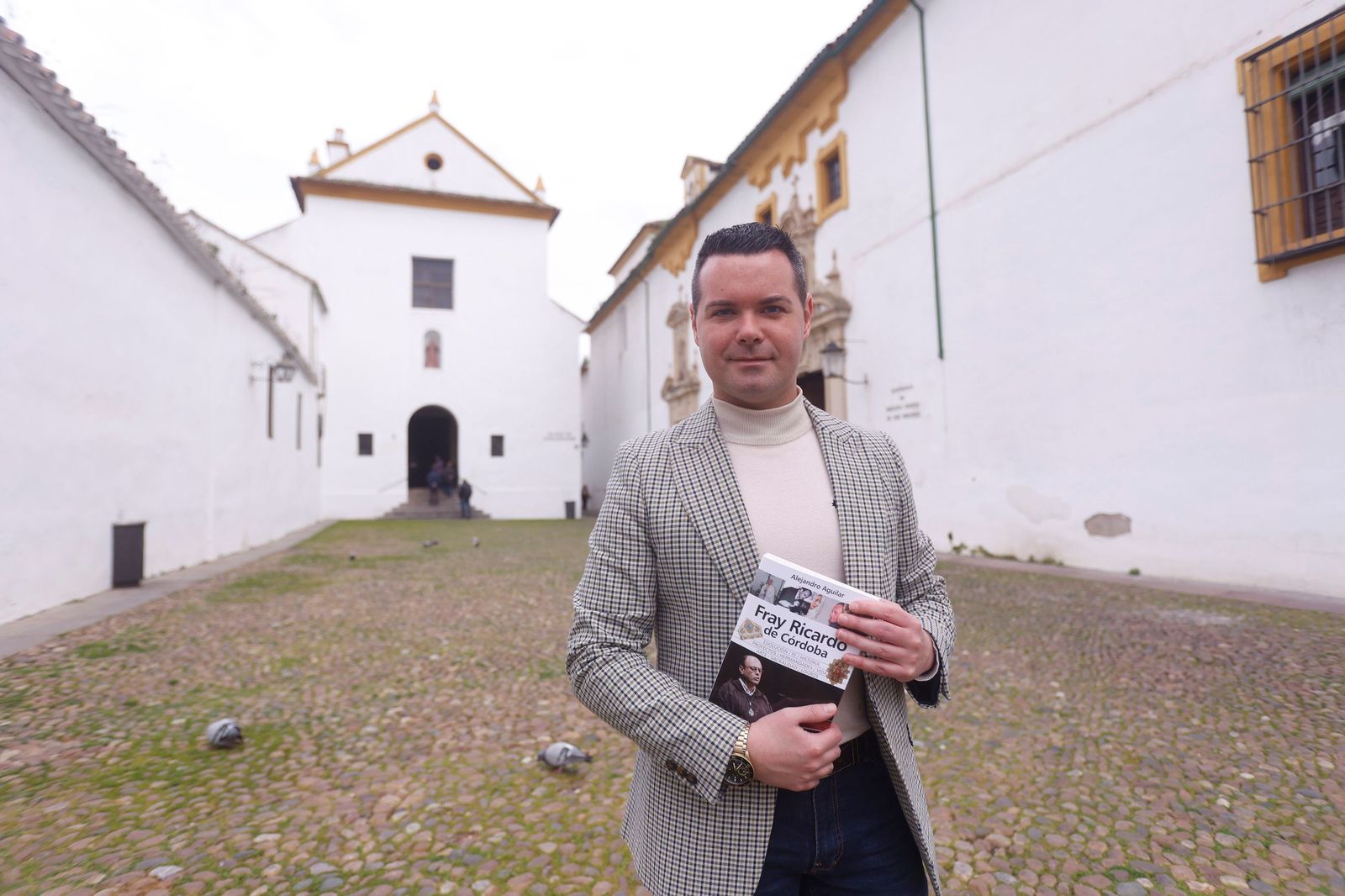 Alejandro Aguilar, en la plaza de Capuchinos.