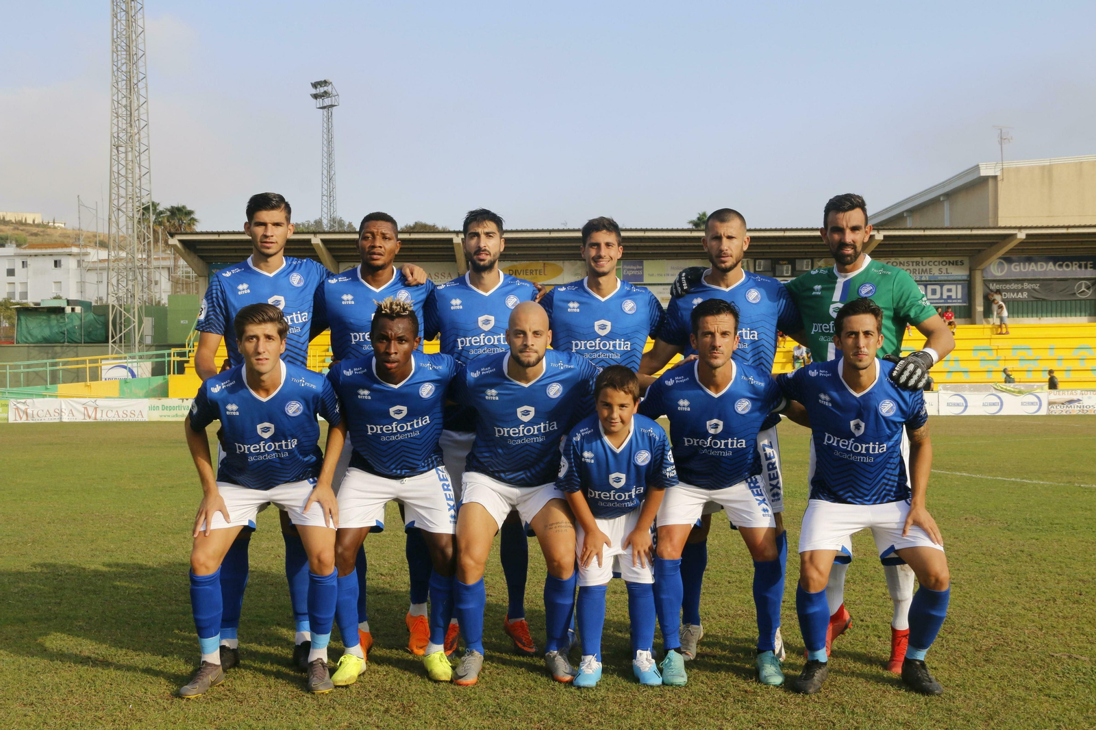 Formación del Xerez DFC en el San Rafael ante Los Barrios. Formación del Xerez DFC en el San Rafael ante Los Barrios.