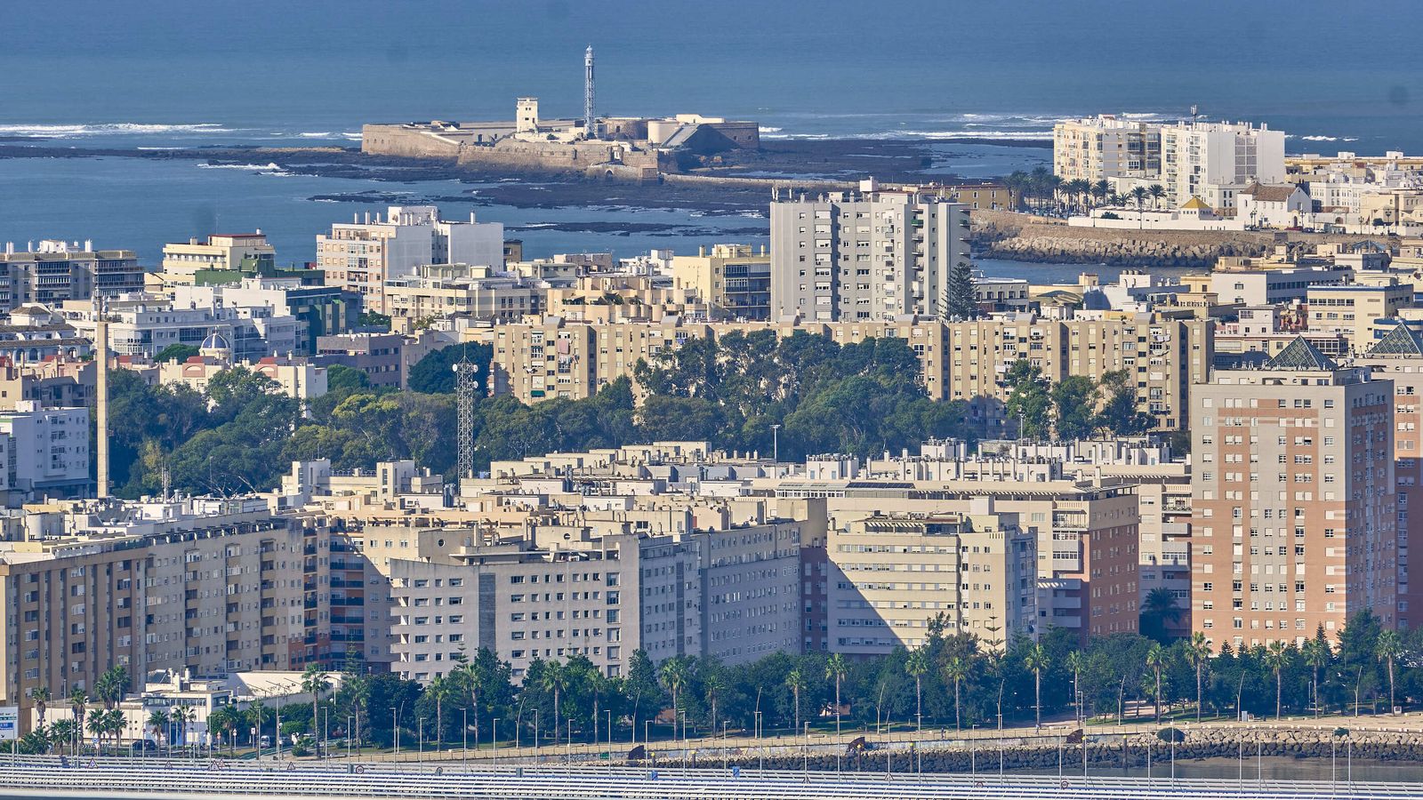 Vista desde la torre de Endesa en Puerto Real.