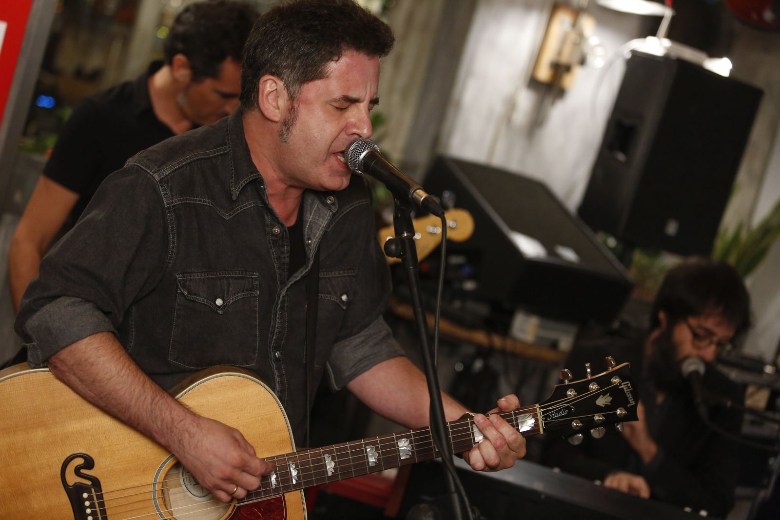 Lapido regresa con 'El alma dormida' y la voz despierta