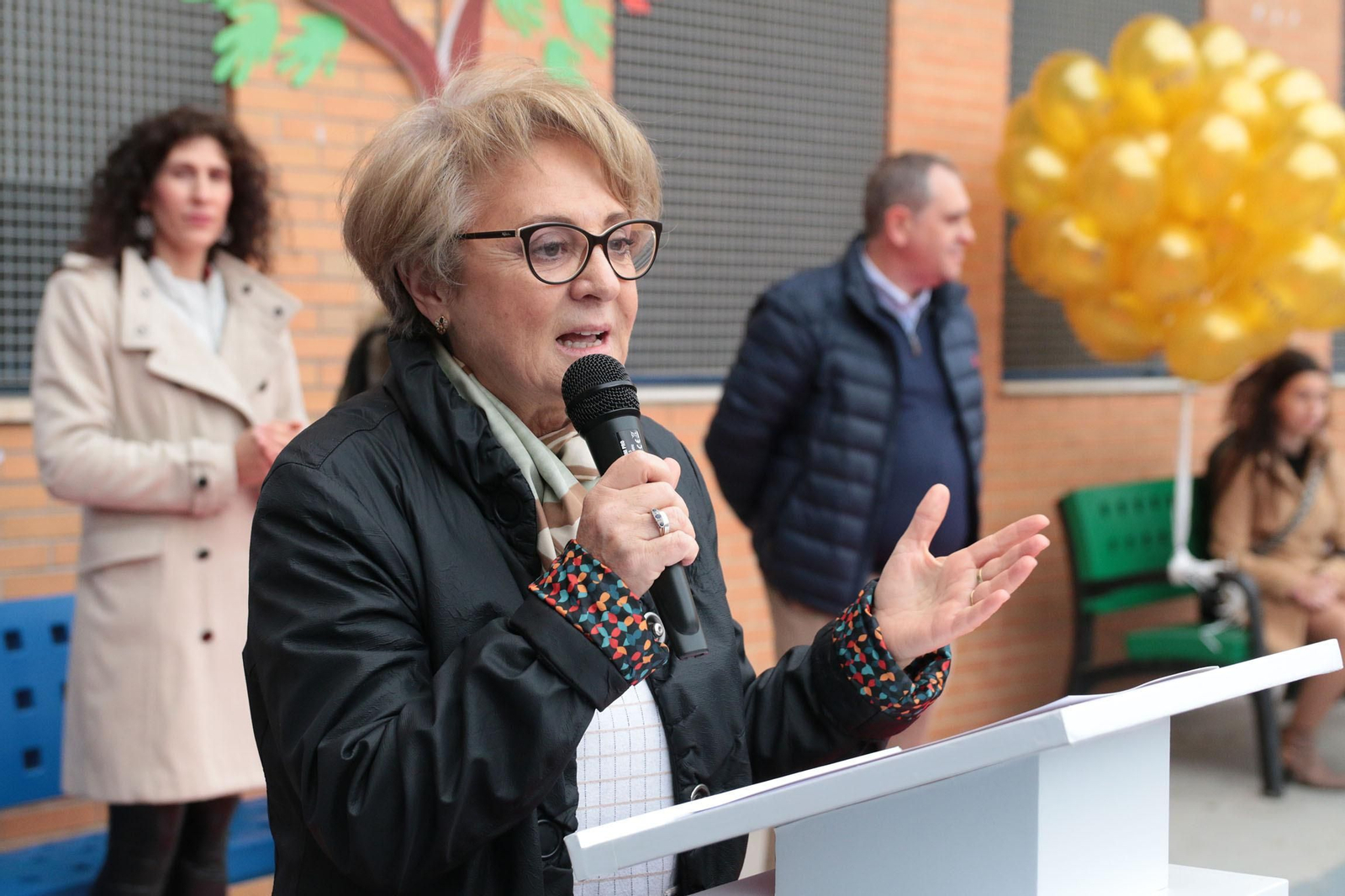 ARGAR lanza al aire globos amarillos en homenaje a los niños con cáncer