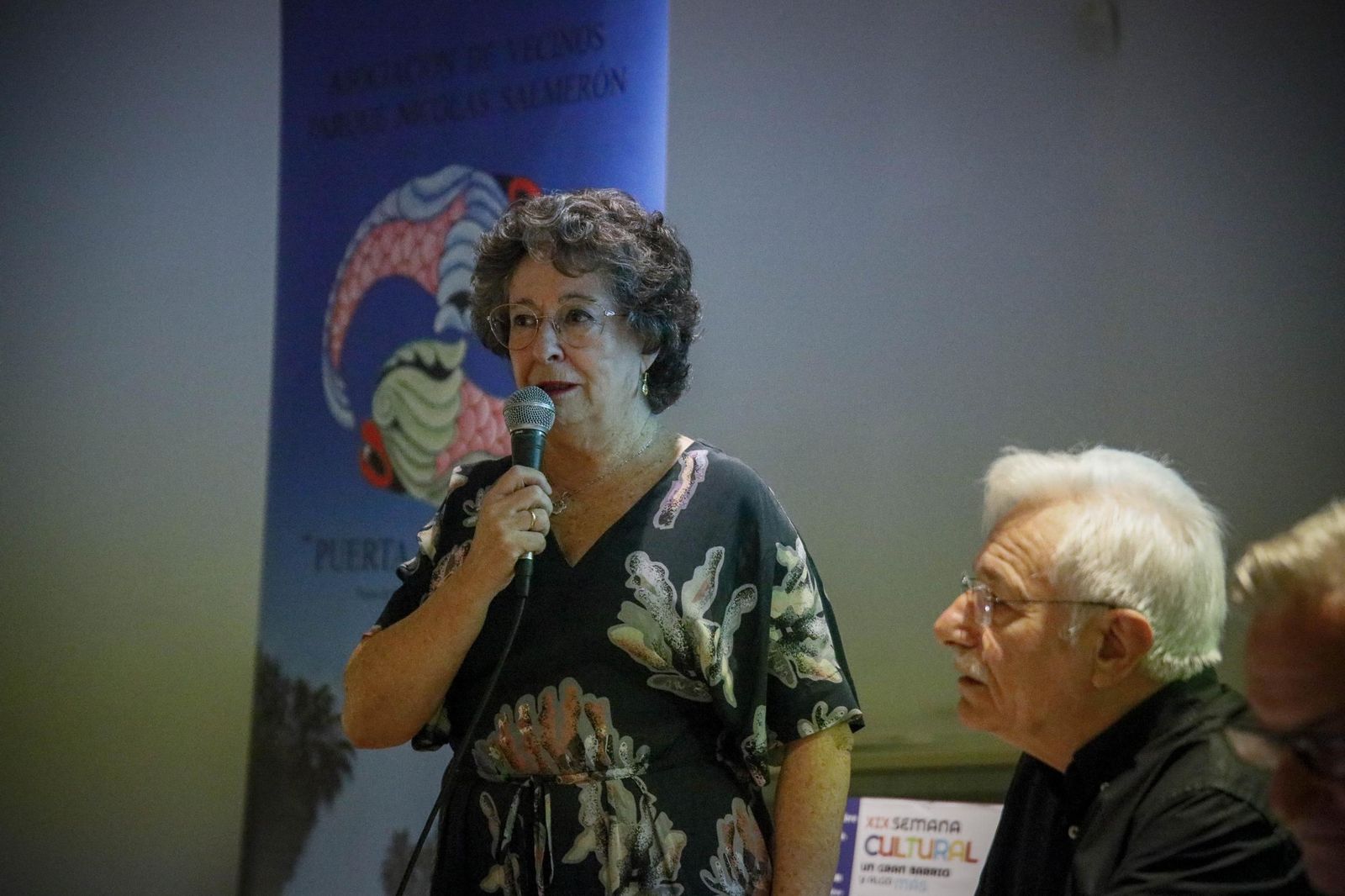 Las imágenes de la conferencia dentro de la "Semana Cultural Puerta Europa" de Ginés Valera en Almería