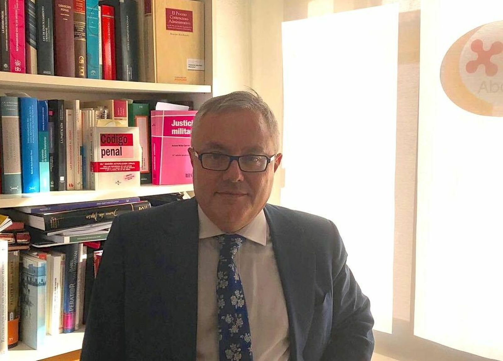 El abogado de la madre, Fermín Vázquez