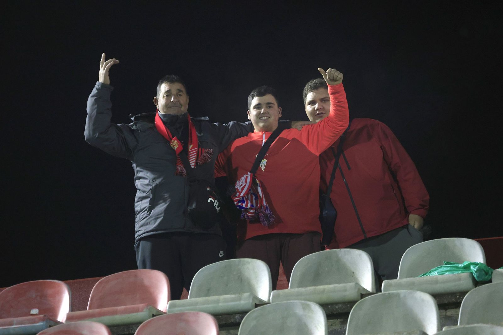 Búscate en el Nuevo Mirador durante el Algeciras - Sevilla Atlético de Primera Federación