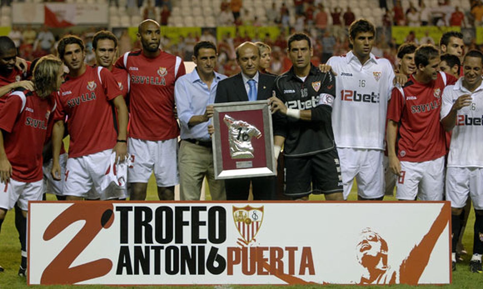 El Sevilla y el Granada disputarán el III Trofeo Antonio Puerta