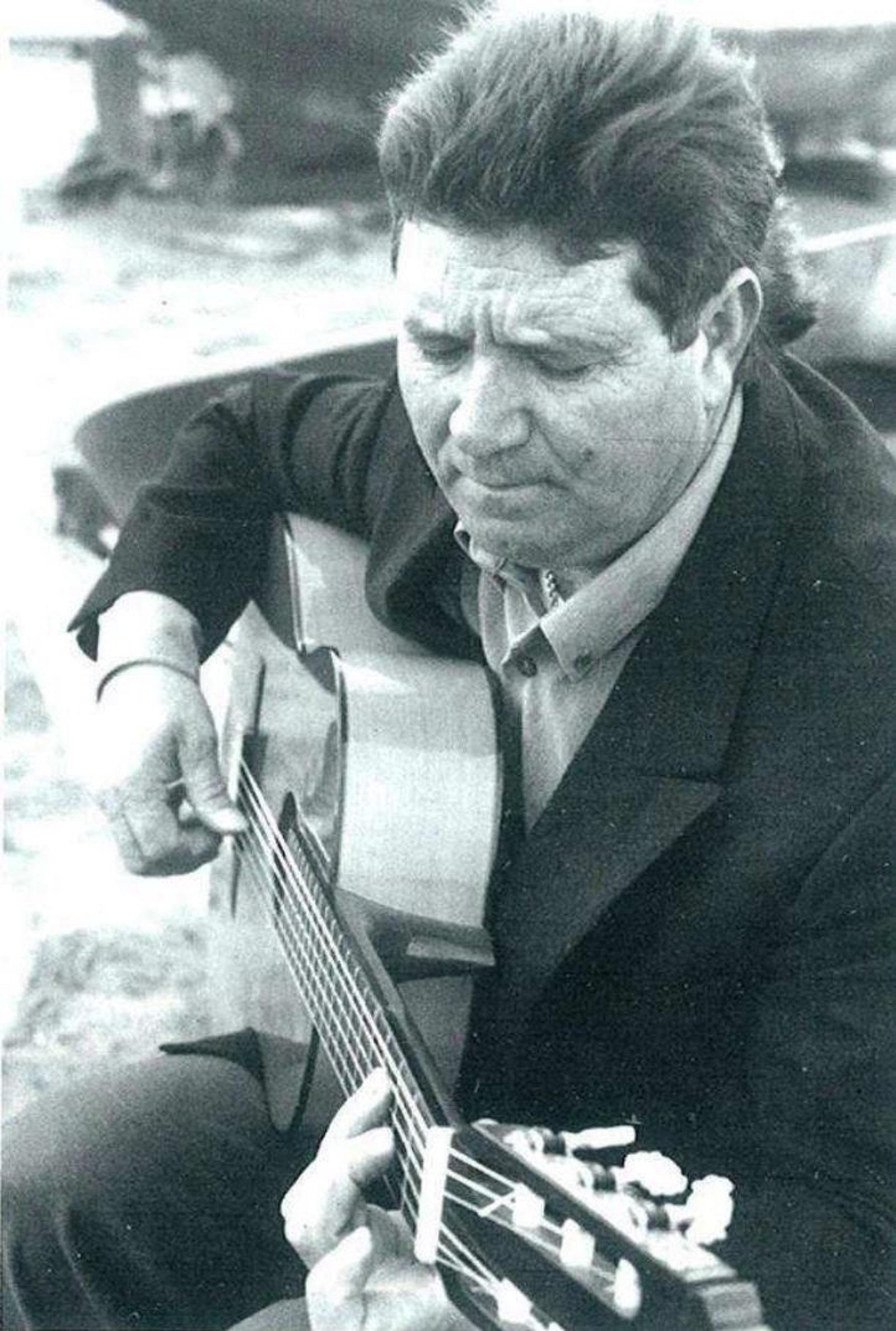 Juan Vélez. Juan Vélez.