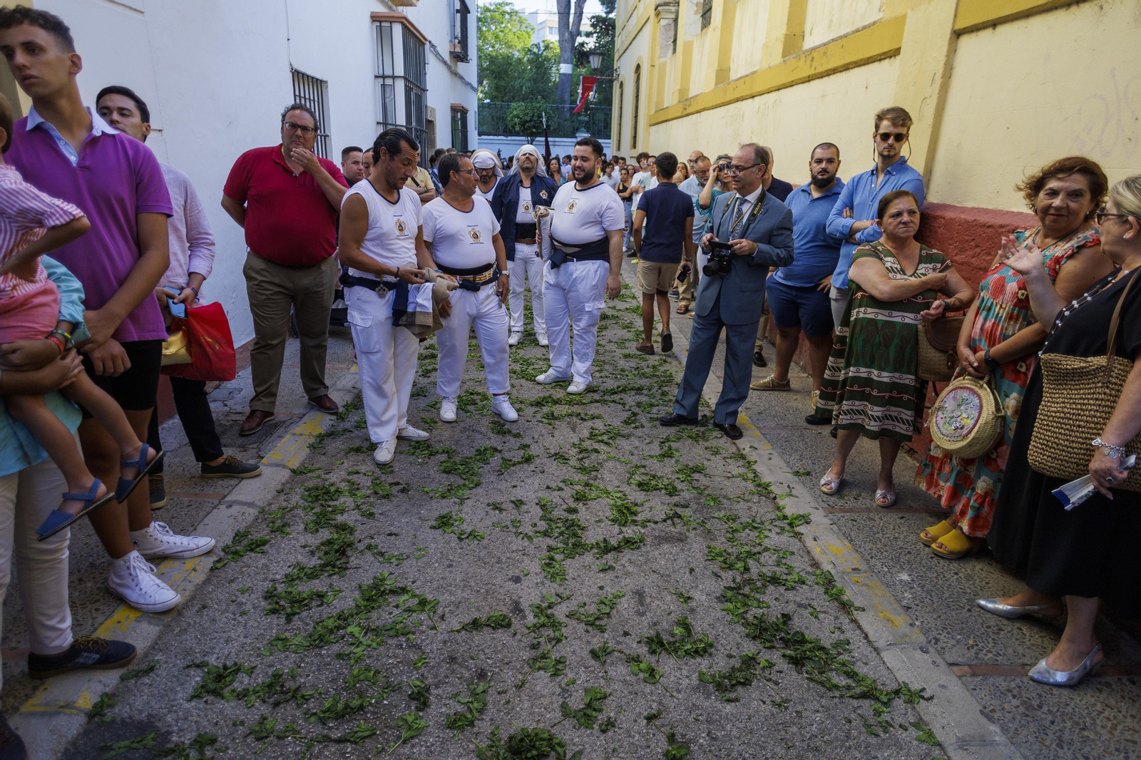 La procesión de la Divina Pastora de San Fernando, en imágenes