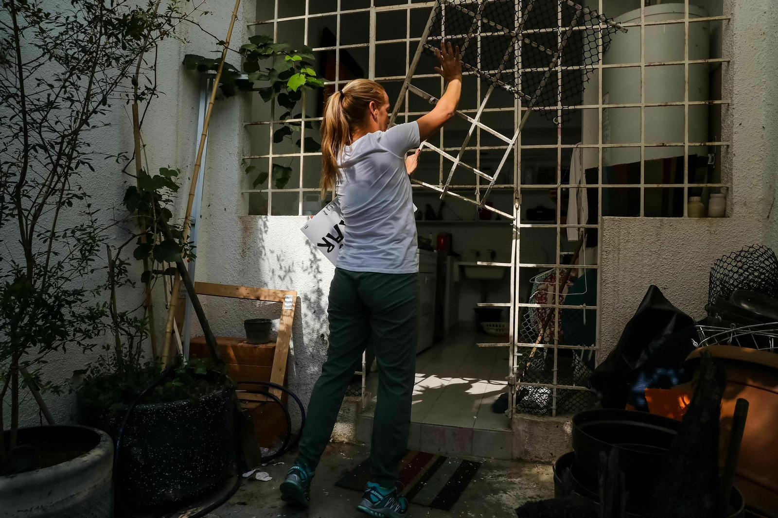 Interior de la casa del opositor Leopoldo López tras ser allanada y robada