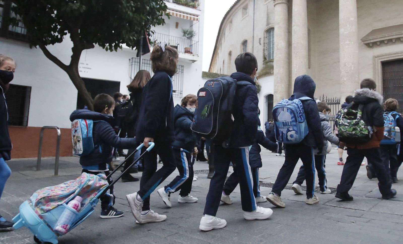 Las imágenes de la vuelta al colegio en Córdoba tras las vacaciones de Navidad