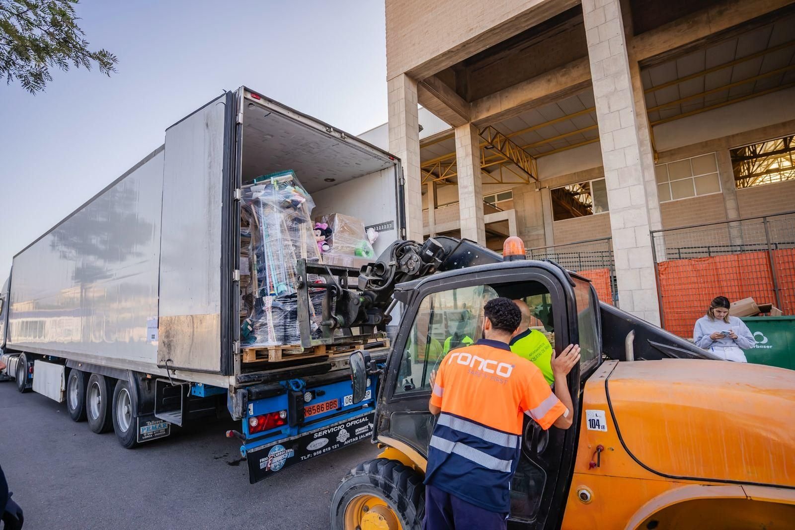 La colaboración entre ciudadanos, empresarios y Ayuntamiento, clave para que la iniciativa llegue a buen puerto.