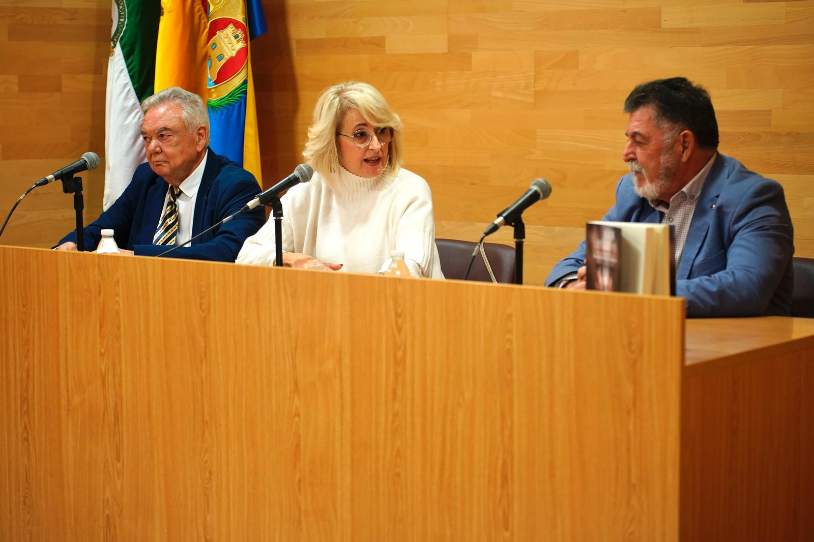 Fotos de la presentación del libro de Francisco Marquez en el Centro Documental José Luis Cano
