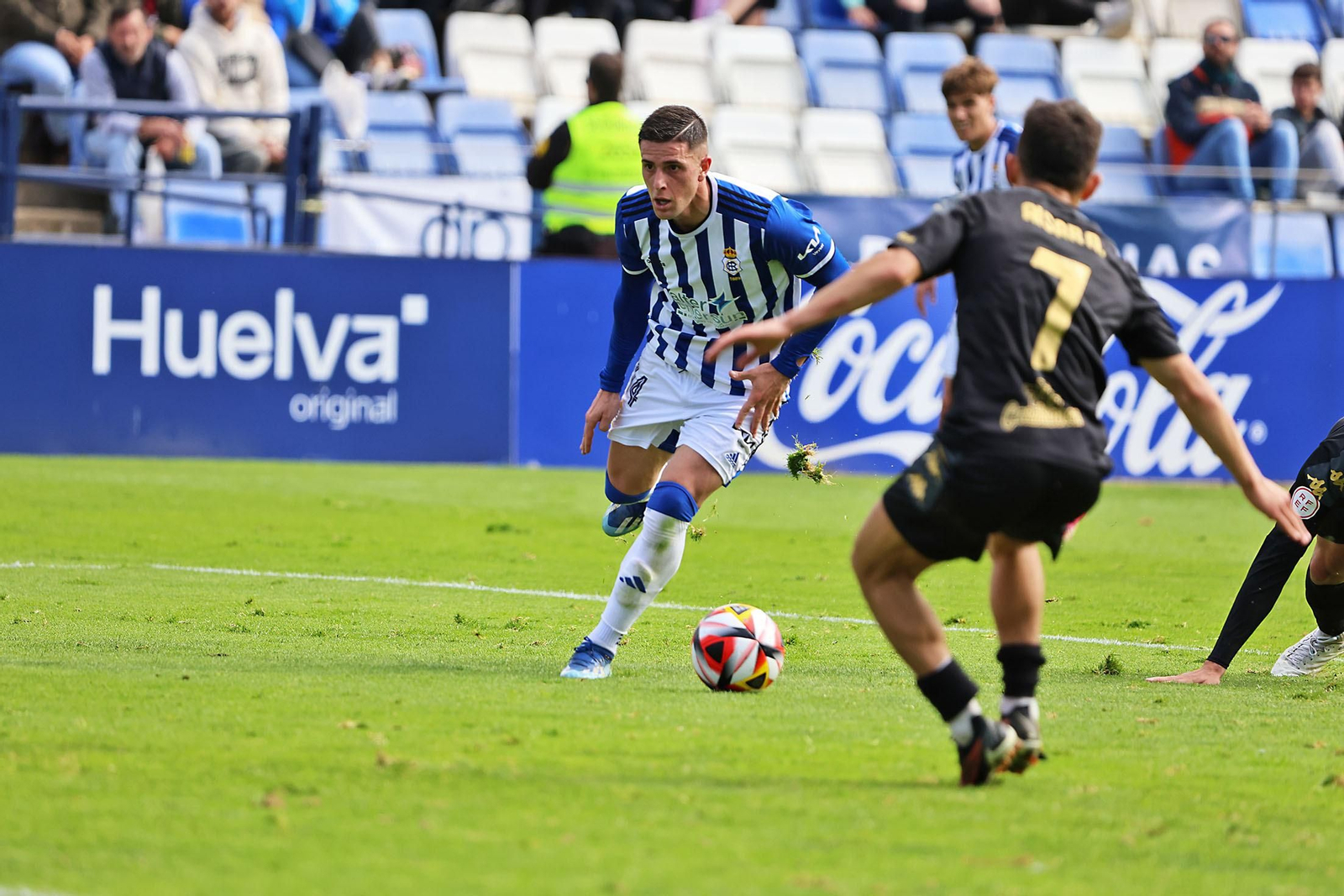 Imágenes del encuentro entre el Recreativo de Huelva y la AD Ceuta FC