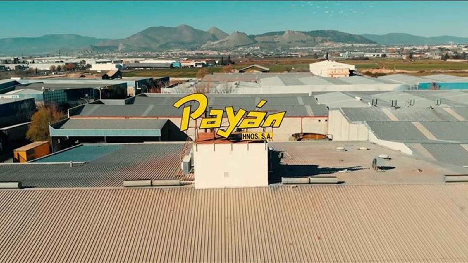 Vista exterior de las instalaciones de la empresa granadina Payán Hermanos.