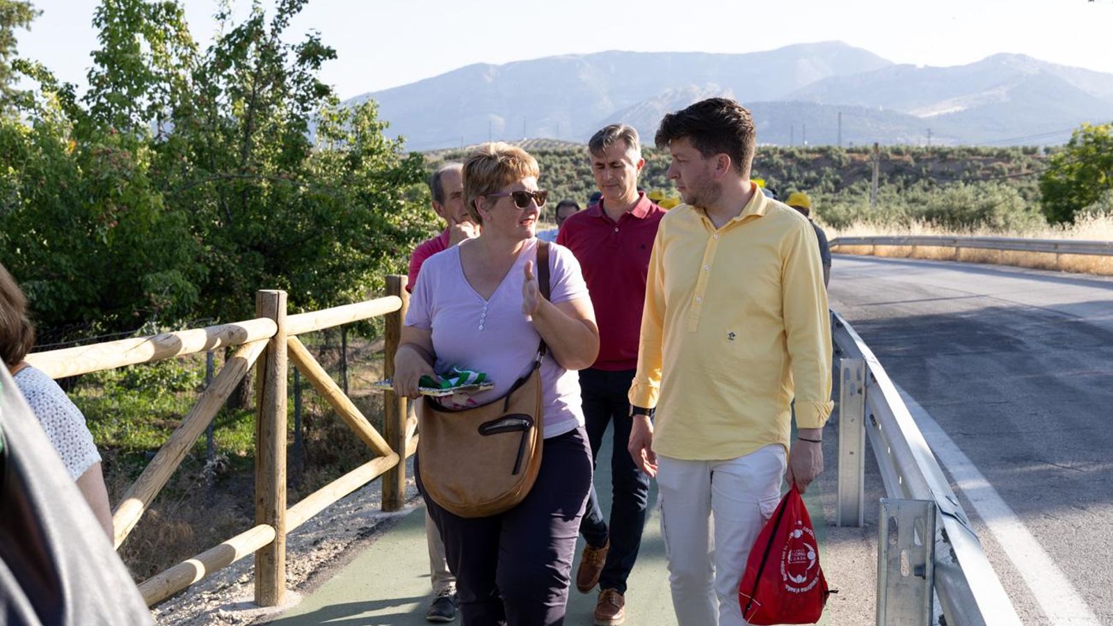Inauguración del nuevo carril peatonal de la zona residencial Puente Tablas