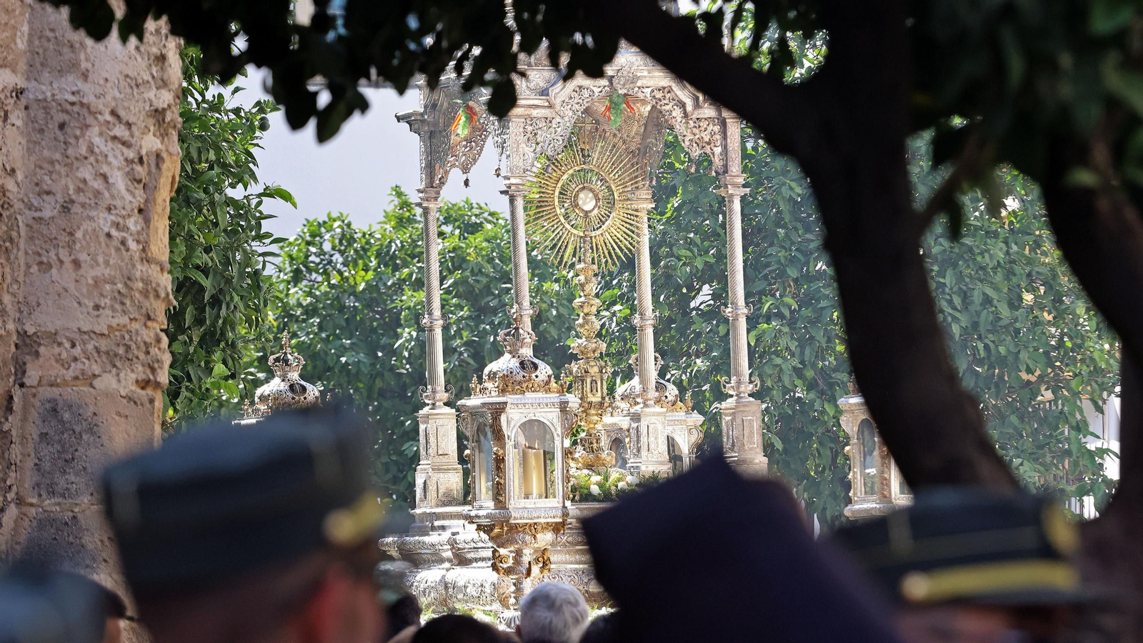 Salida del Corpus de Minerva de San Miguel en Jerez