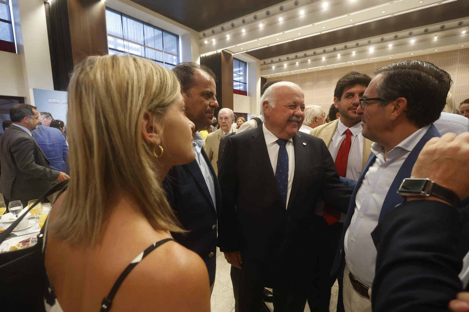 Elías Bendodo en el Foro Joly, todas las imágenes