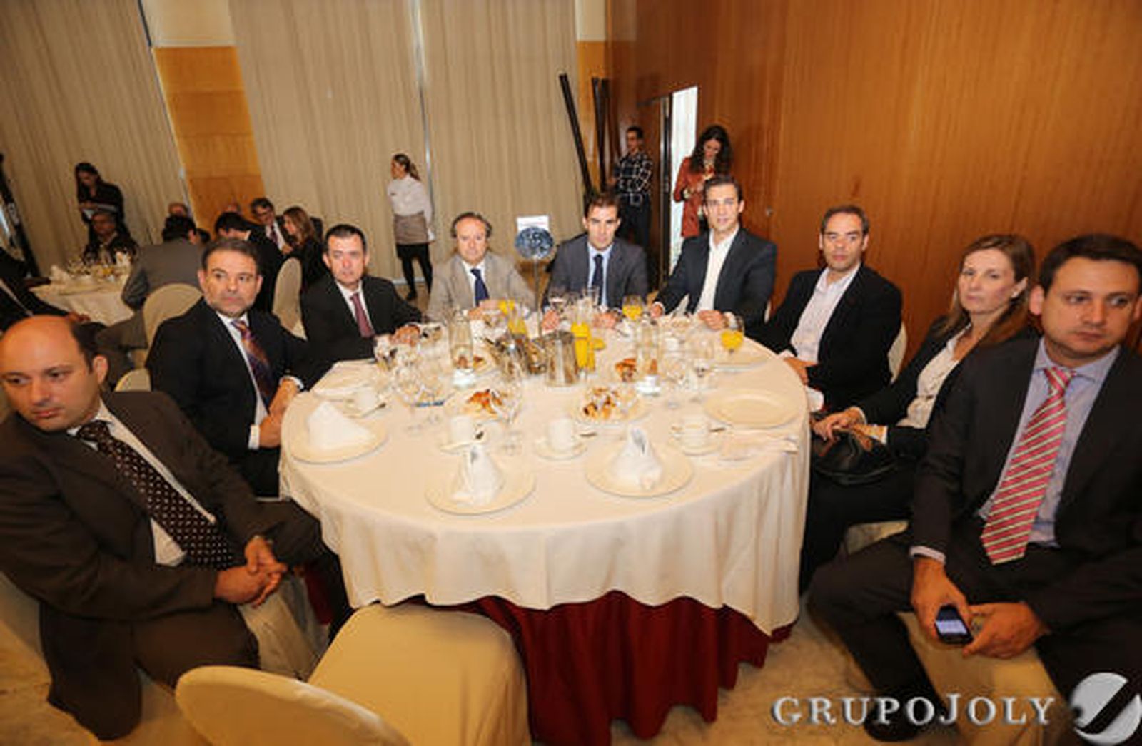 Francisco Javier Garrido, Pedro Martín, Enrique Nadales, Javier Tudela, Antonio Casado, José Miguel Muriel, Diego Rodríguez, Yolanda Hidalgo y Luis Rodríguez. / Albiñana