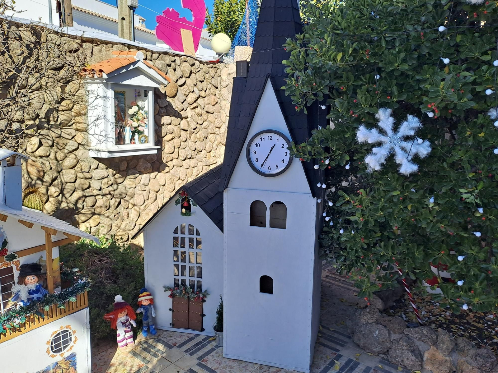 En imágenes: ¡Bienvenidos al mundo fantástico por Navidad de Las Pedrizas!