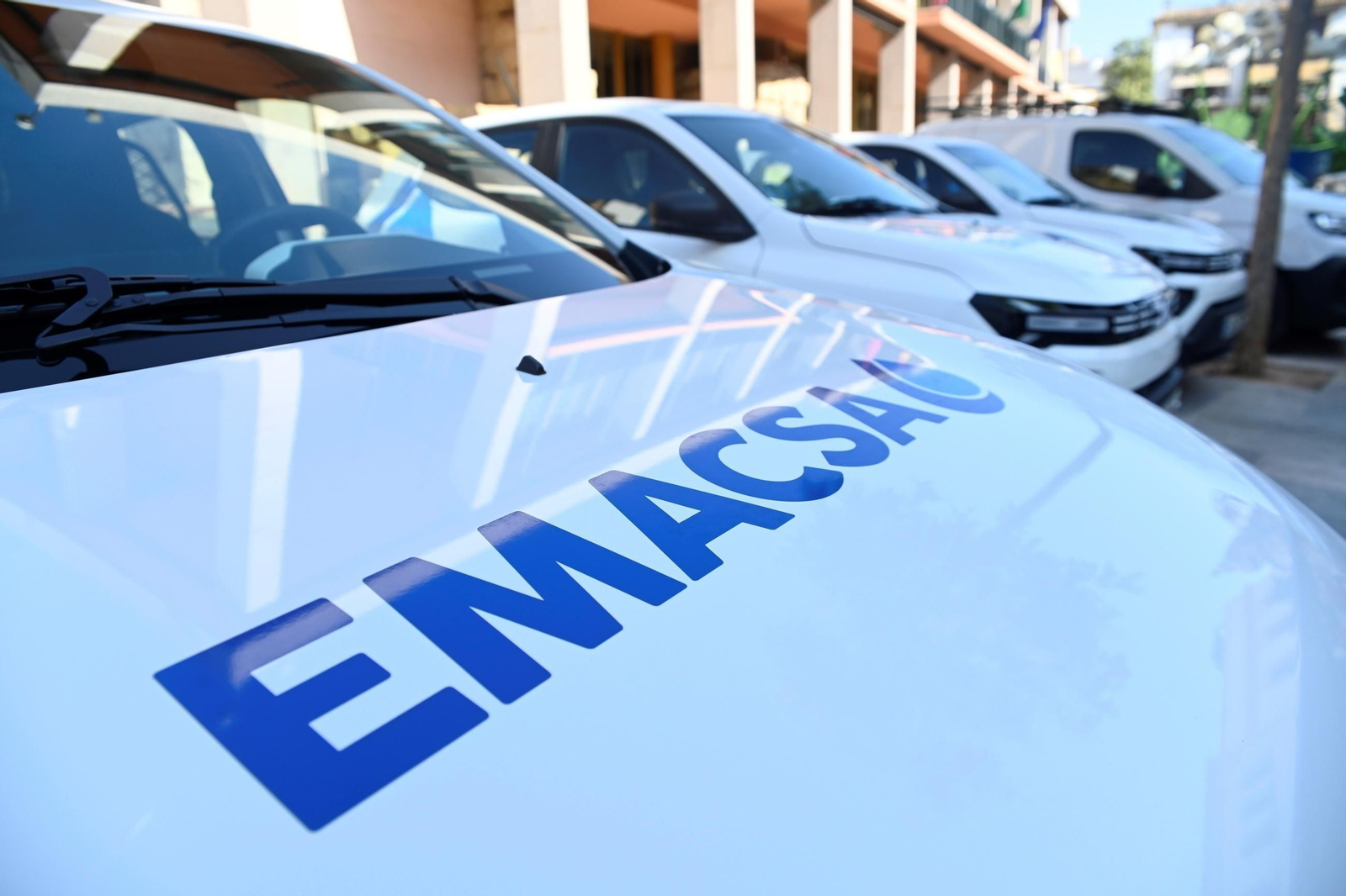 Vehículo de Emacsa.