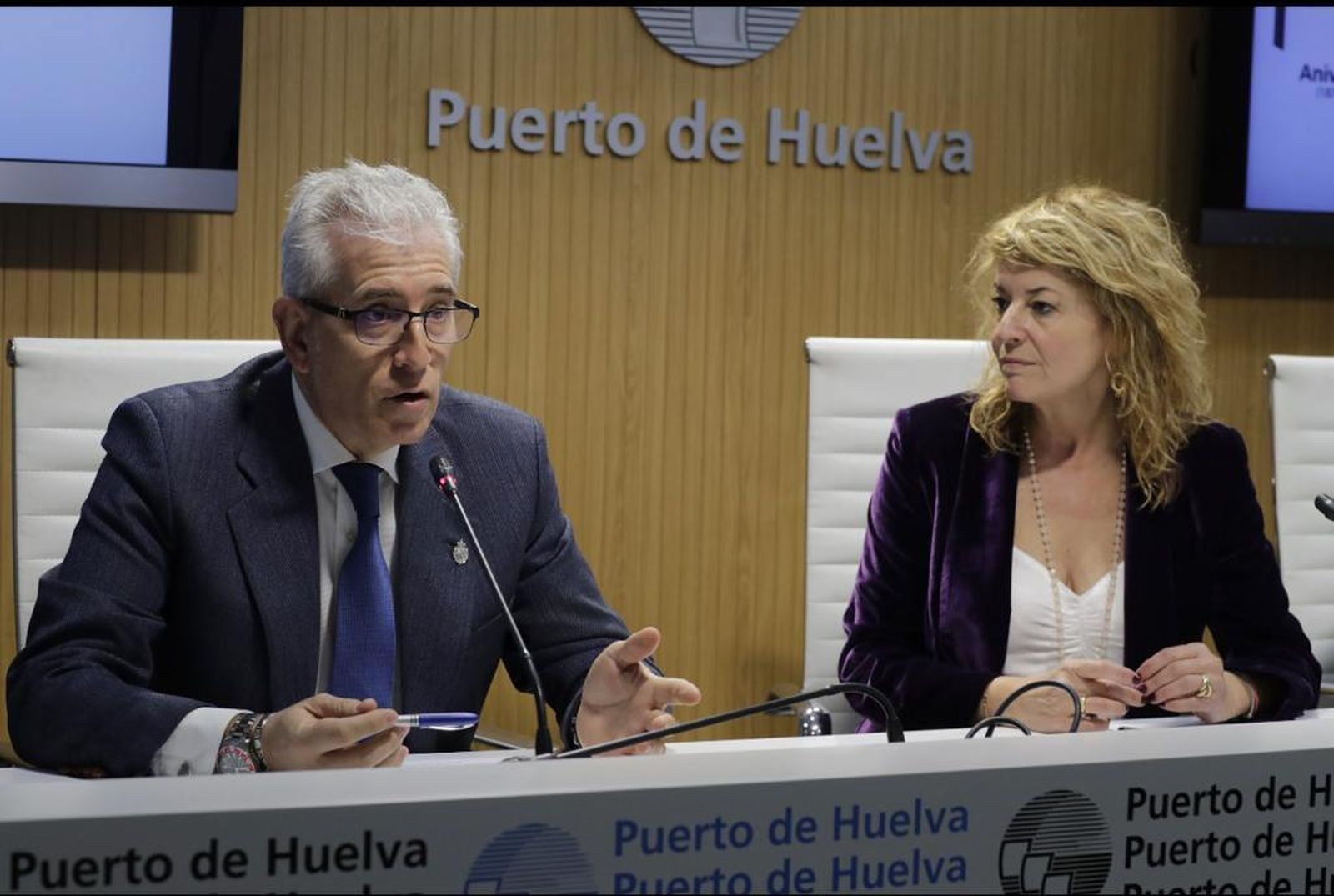 Rafael Domínguez junto a Pilar Miranda