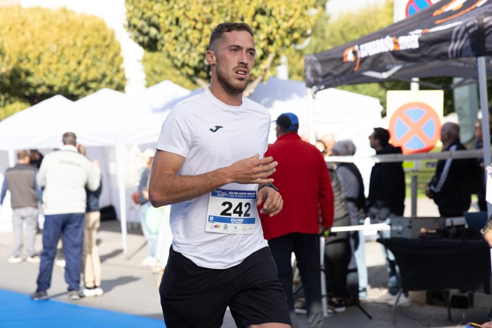 En imágenes: multitudinaria e histórica XXIX Media Maratón 'Ciudad de Jaén' y 10k en memoria de Paco Manzaneda (2)