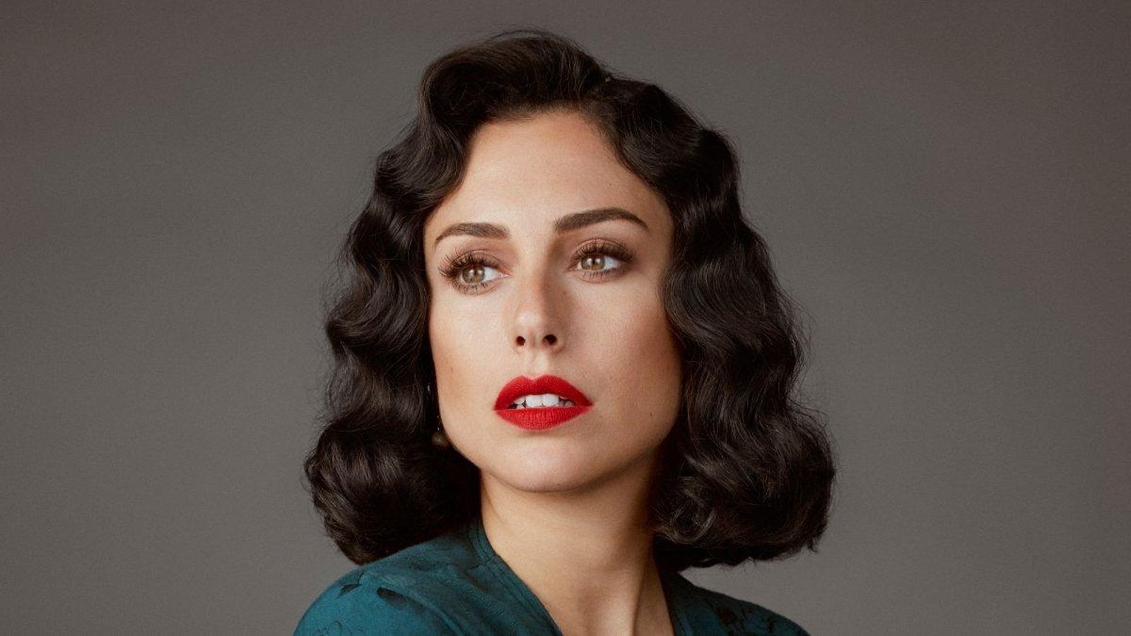 Blanca, caracterizada como su perosnaje de Lidia para 'Las chicas del cable'. Blanca, caracterizada como su perosnaje de Lidia para 'Las chicas del cable'.