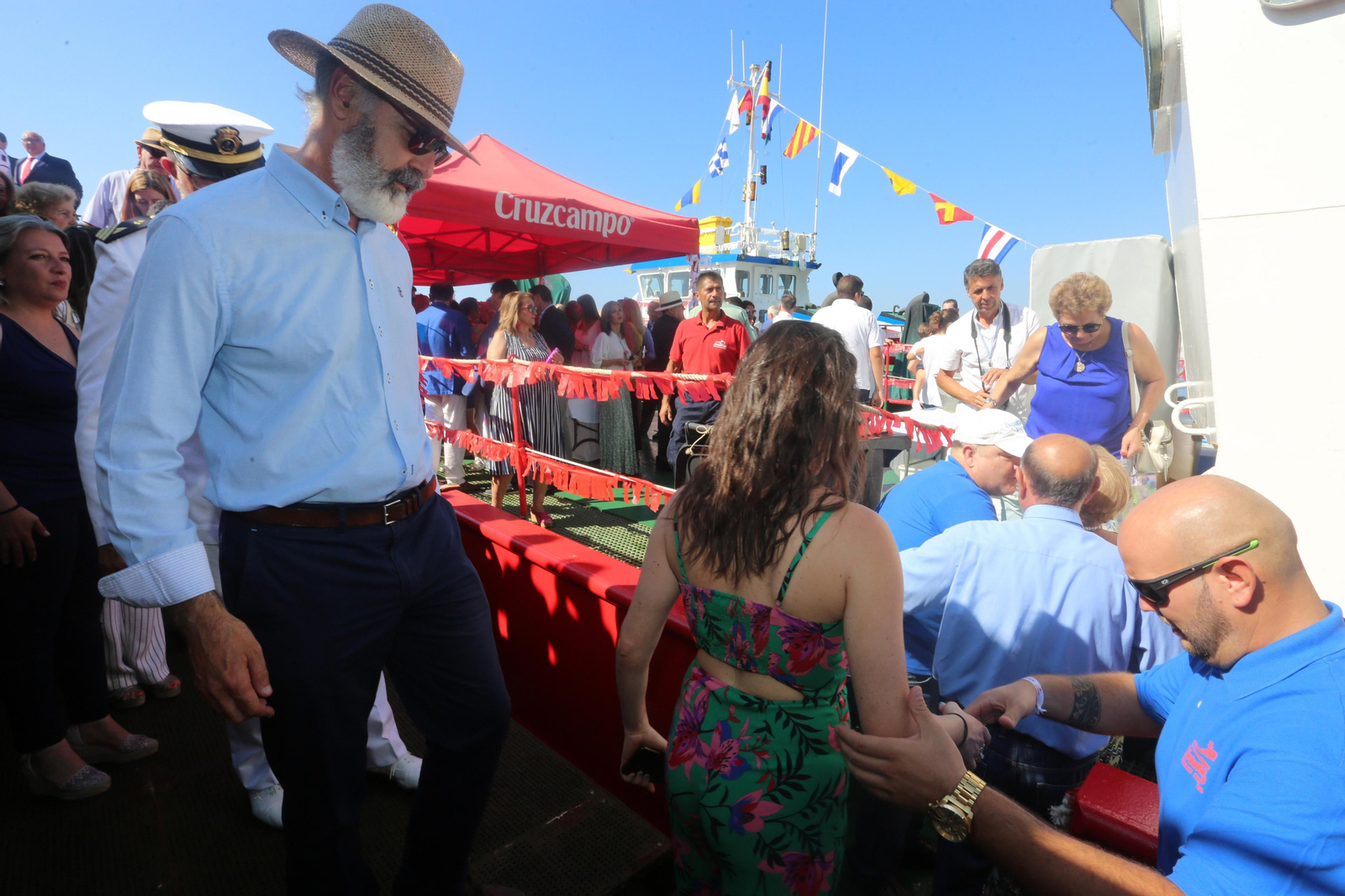 Procesión de la Virgen del Carmen por la Ría de Huelva en imágenes