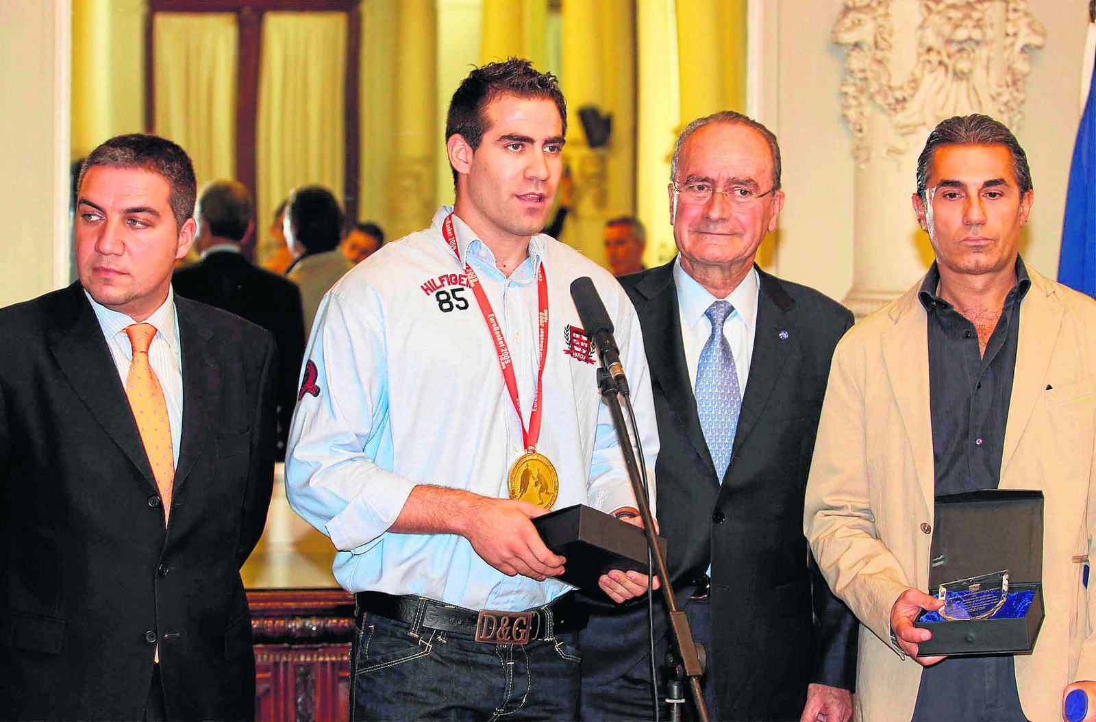 La carrera de Carlos Cabezas, en fotos