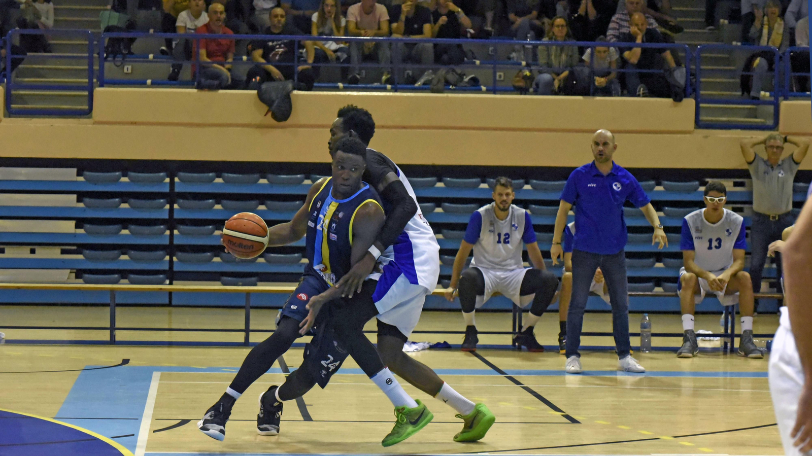 Las fotos del partido de baloncesto Udea Algeciras - Marbella
