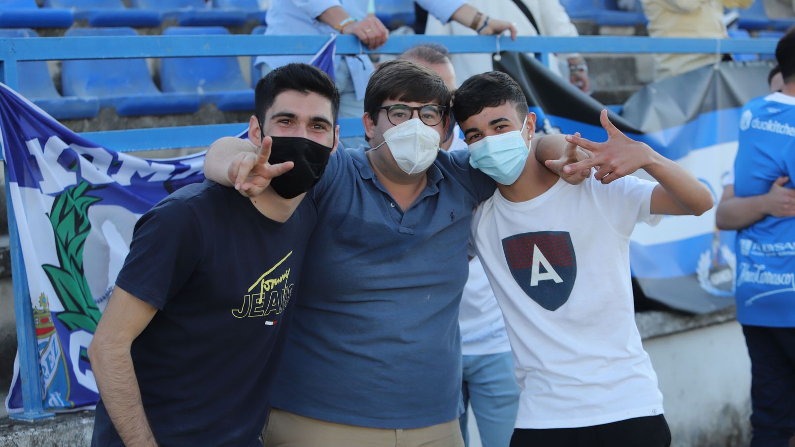 Imágenes del Xerez CD contra el Puente Genil en la Juventud