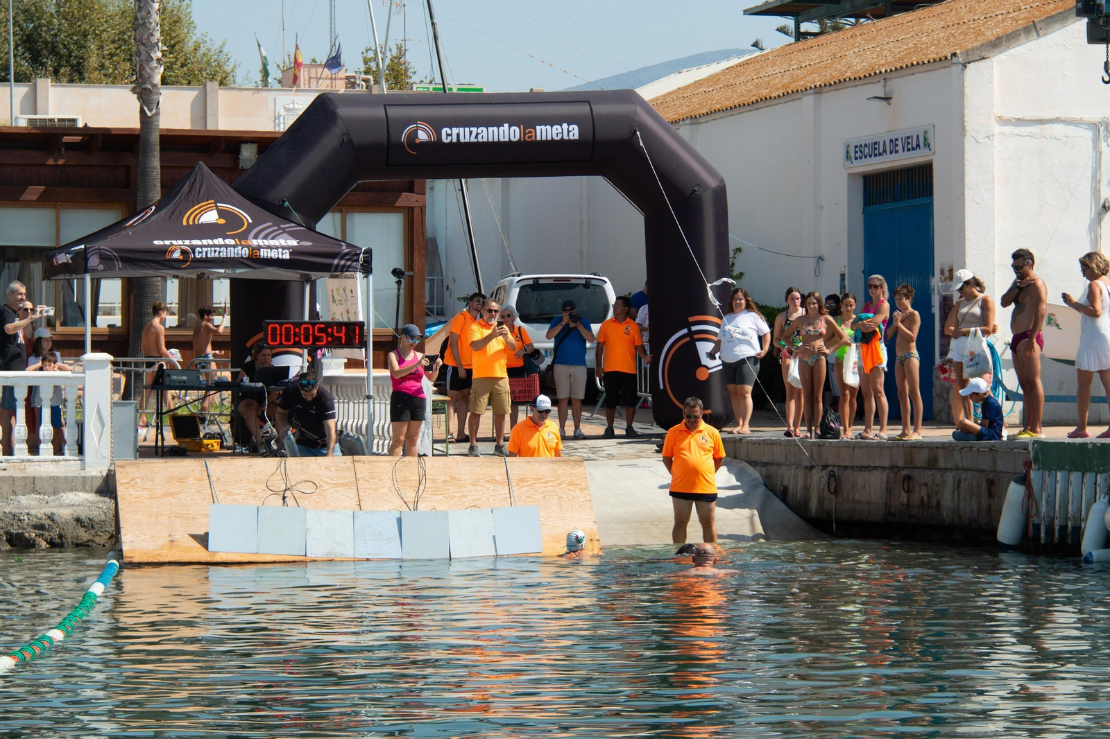 La LXXXIV Travesía a Nado del Puerto de Motril, en imágenes