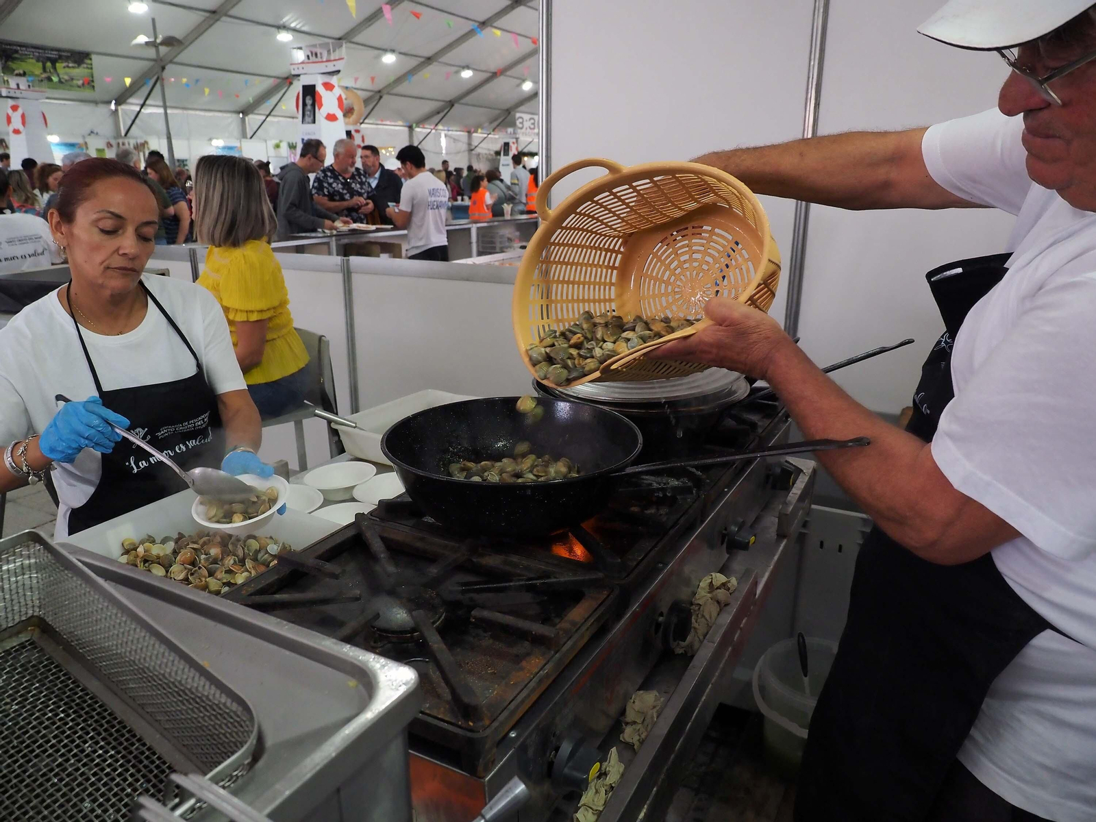Las mejores fotografías del primer día de la Feria de la Gamba de Punta Umbría